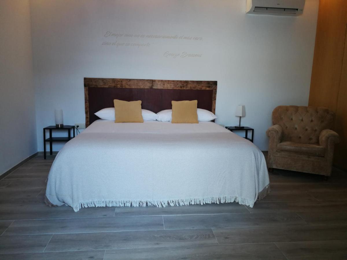 Hotel Rural Cal Ruget Vilobi Del Penedes Zewnętrze zdjęcie
